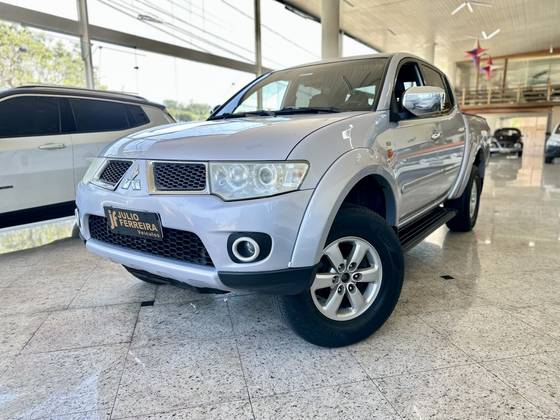 MITSUBISHI L200 TRITON 3.2 HPE 4X4 CD 16V TURBO INTERCOOLER DIESEL 4P AUTOMÁTICO